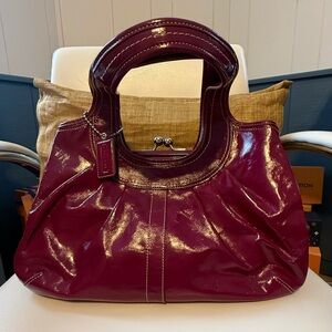 Vintage Coach Ergo Hobo Bag in Magenta Leather with Kiss-Lock